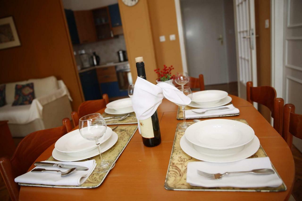 Apartment And Rooms Villa Kolonada 보디체 외부 사진