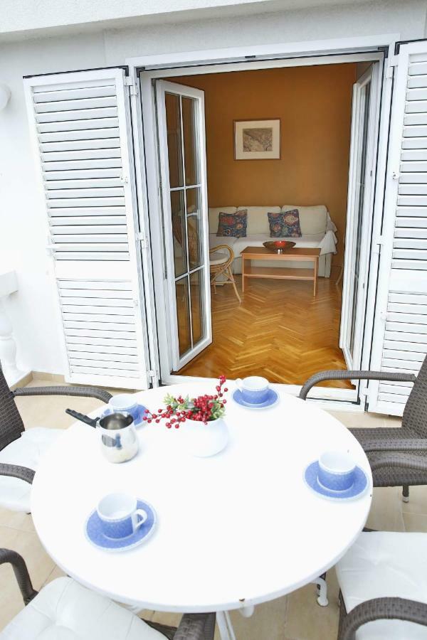 Apartment And Rooms Villa Kolonada 보디체 외부 사진