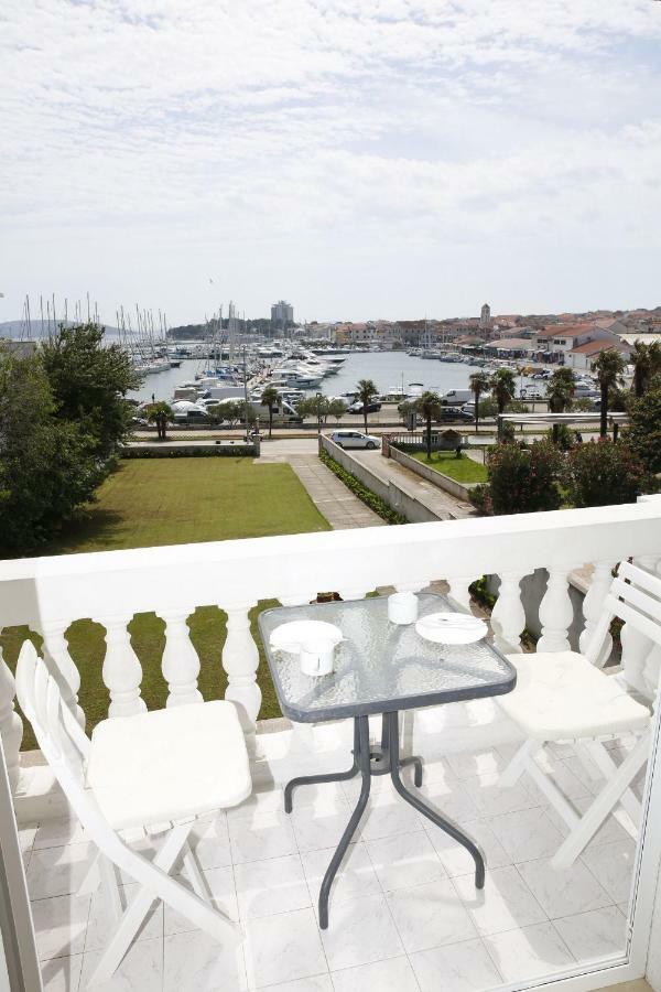 Apartment And Rooms Villa Kolonada 보디체 외부 사진